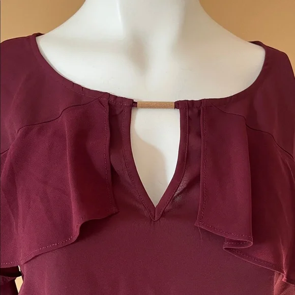 Le Chateau Deep Red Blouse - Picture 3 of 9